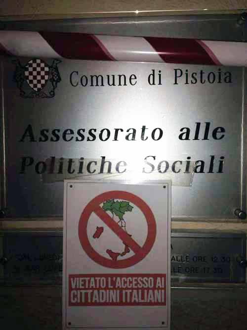 GRADUATORIA CASE POPOLARI: BLITZ DI CASAPOUND ALL’ASSESSORATO POLITICHE SOCIALI DI PISTOIA GRADUATORIA CASE POPOLARI: BLITZ DI CASAPOUND ALL’ASSESSORATO POLITICHE SOCIALI DI PISTOIA