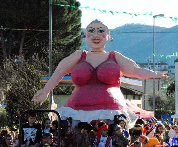 CARNEVALE, APPUNTAMENTO IN CENTRO CARNEVALE, APPUNTAMENTO IN CENTRO