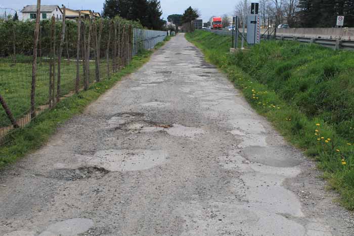 STRADE IN DISSESTO, INDICAZIONI DEI CITTADINI E PROPOSTE M5S STRADE IN DISSESTO, INDICAZIONI DEI CITTADINI E PROPOSTE M5S