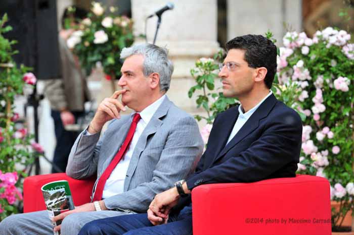 TETTUCCIO PIENO PER LA PRESENTAZIONE DI «NATURART» TETTUCCIO PIENO PER LA PRESENTAZIONE DI «NATURART»