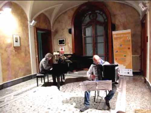 SENSUALITÀ E ESTASI DEL TANGO IN VIA DELL’ARANCIO TRE