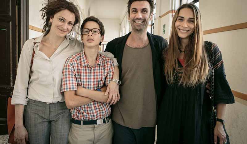 «NOI 4», LA GIORNATA CAOTICA DI UNA FAMIGLIA IMPERFETTA «NOI 4», LA GIORNATA CAOTICA DI UNA FAMIGLIA IMPERFETTA