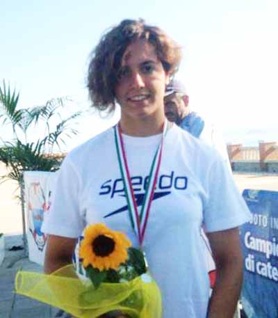 GABBRIELLESCHI CAMPIONESSA ITALIANA JUNIORES NUOTO DI FONDO