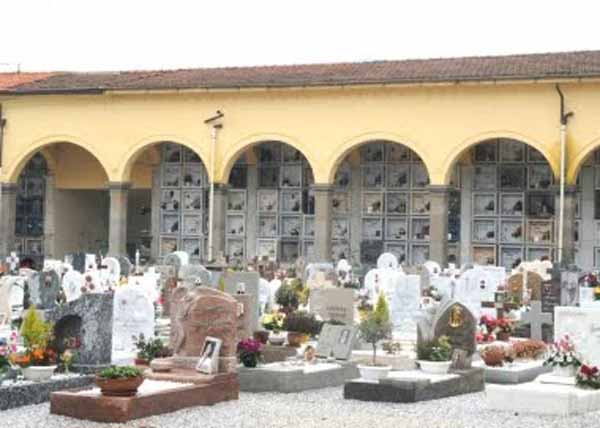 quarrata. FURTI NEI CIMITERI, IL MARMISTA PROMUOVE UNA PETIZIONE quarrata. FURTI NEI CIMITERI, IL MARMISTA PROMUOVE UNA PETIZIONE