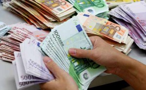 Stipendi d’oro e... spending di più!