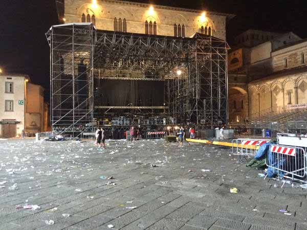 THE THRILL IS… HERE! LEGGERE LA CITTÀ ATTRAVERSO IL BLUES FESTIVAL THE THRILL IS… HERE! LEGGERE LA CITTÀ ATTRAVERSO IL BLUES FESTIVAL