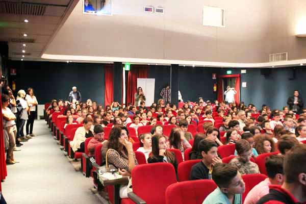 «IL SOLE IN CLASSE», UN VERO SUCCESSO «IL SOLE IN CLASSE», UN VERO SUCCESSO