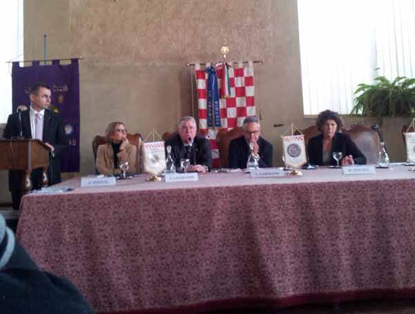 GIORNATA MONDIALE CONTRO LA VIOLENZA ALLE DONNE E IL FEMMINICIDIO GIORNATA MONDIALE CONTRO LA VIOLENZA ALLE DONNE E IL FEMMINICIDIO