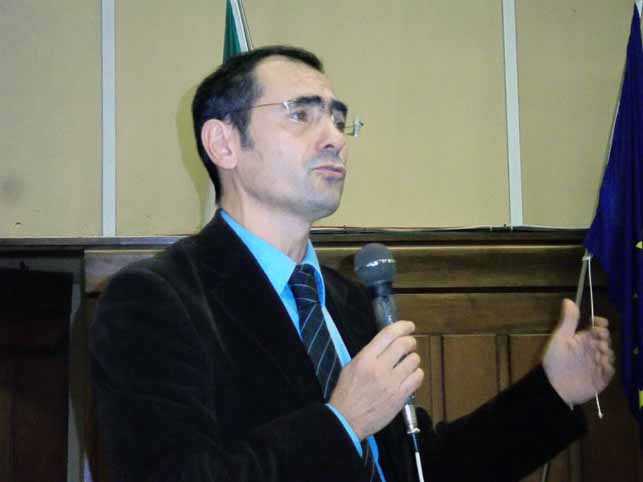 ABUSI SU ALUNNE, NIENTE PATTEGGIAMENTO