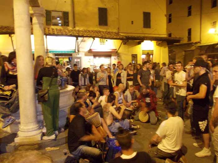 centro storico. MOVIDA, UNA PAROLA “IRRITANTE” centro storico. MOVIDA, UNA PAROLA “IRRITANTE”