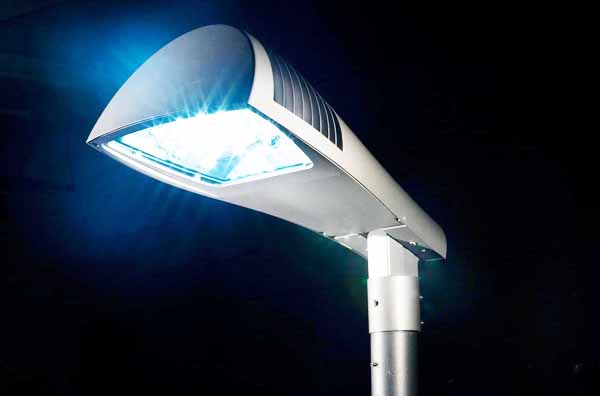 ILLUMINAZIONE PUBBLICA A LED PER INCENTIVARE IL RISPARMIO