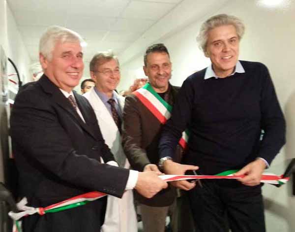 SANITÀ: «NON BASTA UN SEMPLICE TAGLIO DI NASTRO!» SANITÀ: «NON BASTA UN SEMPLICE TAGLIO DI NASTRO!»