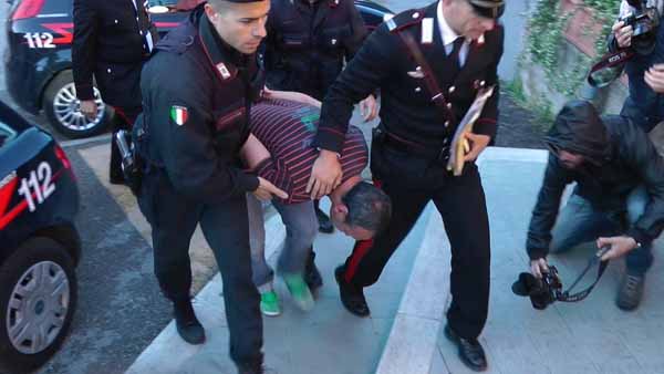 carabinieri. MAROCCHINO ARRESTATO PER RESISTENZA E LESIONI AGGRAVATE carabinieri. MAROCCHINO ARRESTATO PER RESISTENZA E LESIONI AGGRAVATE