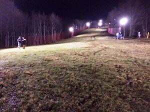 Fari accesi sulle piste della Doganaccia