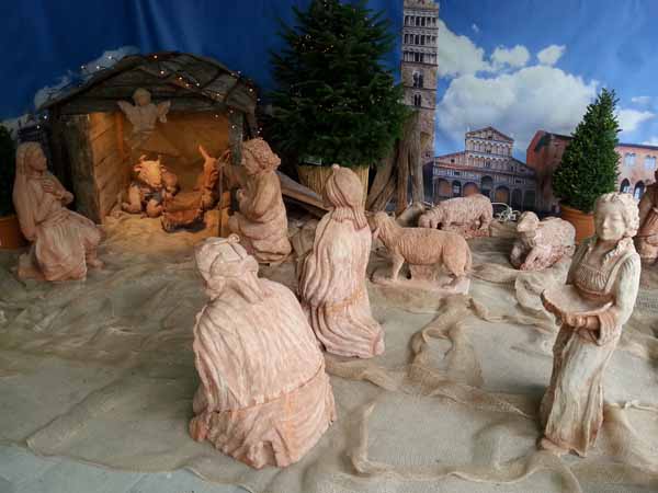 LA MAGIA DEL NATALE SCENDE ANCHE SUL SAN JACOPO LA MAGIA DEL NATALE SCENDE ANCHE SUL SAN JACOPO