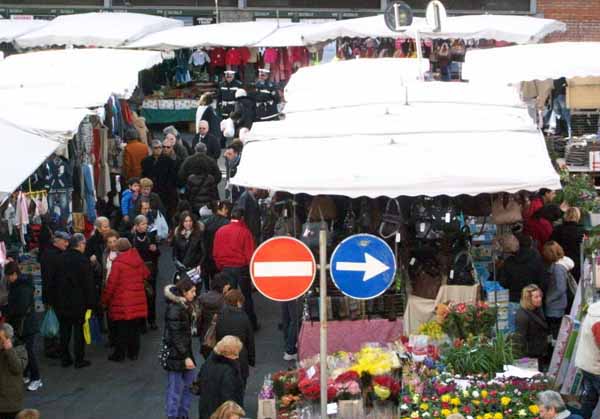 A CASALGUIDI MERCATO STRAORDINARIO DOMENICA 28 DICEMBRE A CASALGUIDI MERCATO STRAORDINARIO DOMENICA 28 DICEMBRE