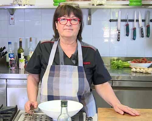 prato. LA CHEF DAIANA CECCONI SVELA I SEGRETI DELLA SUA CUCINA prato. LA CHEF DAIANA CECCONI SVELA I SEGRETI DELLA SUA CUCINA