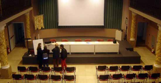 AL VIA LA STAGIONE TEATRALE AL “FRANCINI” DI CASALGUIDI AL VIA LA STAGIONE TEATRALE AL “FRANCINI” DI CASALGUIDI