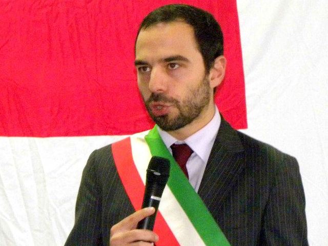 sindaco & ballottaggi. «PISTOIESI, ROVESCIATE IL CALZINO!» sindaco & ballottaggi. «PISTOIESI, ROVESCIATE IL CALZINO!»