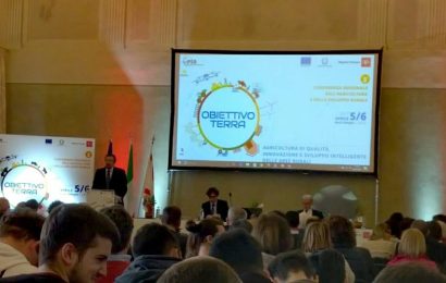 confagricoltura & lavoro. «ATTUIAMO PIANI PER LA SALVAGUARDIA DELL’OCCUPAZIONE» confagricoltura & lavoro. «ATTUIAMO PIANI PER LA SALVAGUARDIA DELL’OCCUPAZIONE»