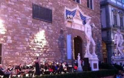 montemurlo. DOMENICA LA FILARMONICA VERDI IN PIAZZA DELLA SIGNORIA montemurlo. DOMENICA LA FILARMONICA VERDI IN PIAZZA DELLA SIGNORIA