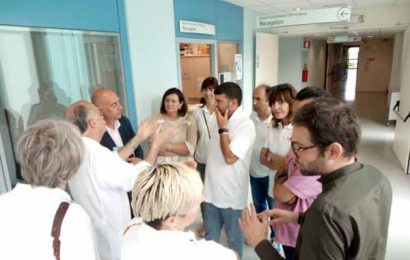 AMO PISTOIA VISITA L’OSPEDALE E LANCIA LE PROPRIE PROPOSTE IN TEMA DI SANITÀ AMO PISTOIA VISITA L’OSPEDALE E LANCIA LE PROPRIE PROPOSTE IN TEMA DI SANITÀ