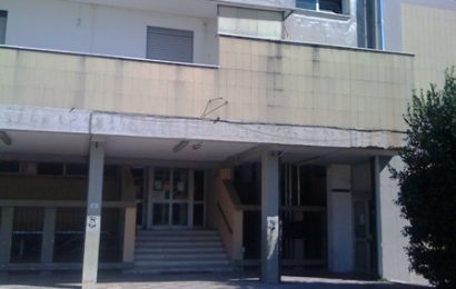 piscina fedi. “PRESIDENTE VANNI, NON GIOCARE A SCARICABARILE !” piscina fedi. “PRESIDENTE VANNI, NON GIOCARE A SCARICABARILE !”