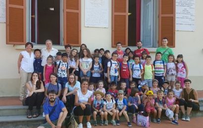 montemurlo. I BAMBINI DEL CENTRO ESTIVO COMUNALE IN VISITA AL MUNICIPIO montemurlo. I BAMBINI DEL CENTRO ESTIVO COMUNALE IN VISITA AL MUNICIPIO