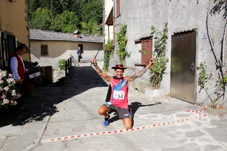 podismo. IL LIVORNESE ROBERTO RIA VINCE IL TROFEO MGM MOTORI podismo. IL LIVORNESE ROBERTO RIA VINCE IL TROFEO MGM MOTORI