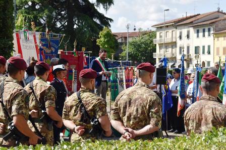 pistoia. TOMASI ? RAPPRESENTA SOLO L’IDEOLOGIA DELLA SUA PARTE pistoia. TOMASI ? RAPPRESENTA SOLO L’IDEOLOGIA DELLA SUA PARTE