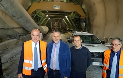 pistoia – montecatini. “IN LINEA CON I TEMPI E PER UN SERVIZIO MIGLIORE” pistoia – montecatini. “IN LINEA CON I TEMPI E PER UN SERVIZIO MIGLIORE”