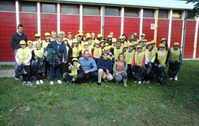 montemurlo. STUDENTI E OSPITI DEL CAS A “PULIRE IL MONDO” montemurlo. STUDENTI E OSPITI DEL CAS A “PULIRE IL MONDO”