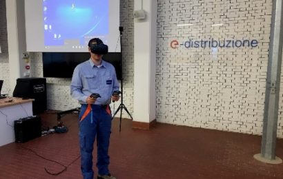 pistoia. ENEL PRESENTA SIMULATORE REALTÀ VIRTUALE PER SICUREZZA SUL LAVORO pistoia. ENEL PRESENTA SIMULATORE REALTÀ VIRTUALE PER SICUREZZA SUL LAVORO