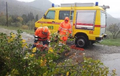 maltempo. ATTIVATO IL CENTRO OPERATIVO COMUNALE DI PROTEZIONE CIVILE maltempo. ATTIVATO IL CENTRO OPERATIVO COMUNALE DI PROTEZIONE CIVILE