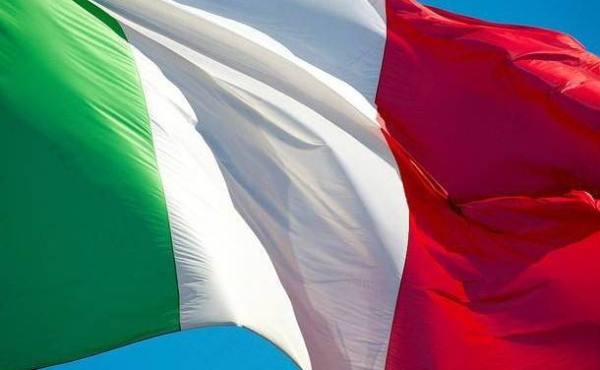 4 novembre. TRICOLORI ALLE FINESTRE E LEZIONI SULLA “GRANDE GUERRA”
