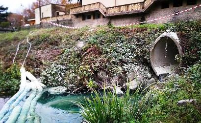 inquinamento. SVERSAMENTO DI IDROCARBURI SUL TORRENTE PESCIA? inquinamento. SVERSAMENTO DI IDROCARBURI SUL TORRENTE PESCIA?