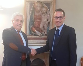 vino. ACCORDO FRA CONSORZIO VINO CHIANTI E BANCA MONTE DEI PASCHI vino. ACCORDO FRA CONSORZIO VINO CHIANTI E BANCA MONTE DEI PASCHI