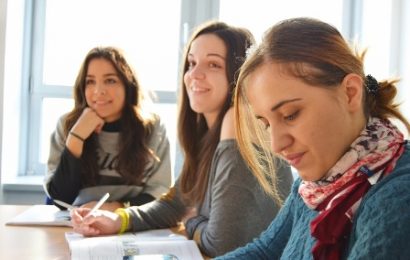 accoglienza migranti. 60 BORSE DI STUDIO PER GIOVANI NEODIPLOMATI TOSCANI accoglienza migranti. 60 BORSE DI STUDIO PER GIOVANI NEODIPLOMATI TOSCANI