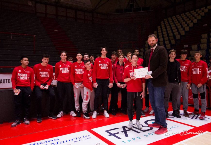 IL PREMIO GIORGIO TESI JUNIOR A QUATTRO GIOVANI ATLETI IL PREMIO GIORGIO TESI JUNIOR A QUATTRO GIOVANI ATLETI
