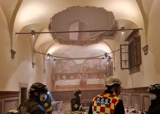 giaccherino. CROLLO PAVIMENTO ALLA FESTA DI NOZZE, RESTANO RICOVERATE 20 PERSONE giaccherino. CROLLO PAVIMENTO ALLA FESTA DI NOZZE, RESTANO RICOVERATE 20 PERSONE