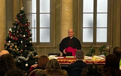 pace. IL VESCOVO MONSIGNOR TARDELLI CONSEGNA ALLE AUTORITÀ IL MESSAGGIO DEL PAPA