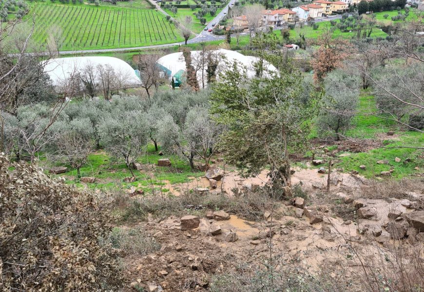 FRANA A MONTEMURLO, RIENTRANO LE FAMIGLIE AD ECCEZIONE DI UNA. CHIUSI FINO A LUNEDÌ IL CENTRO SPORTIVO E IL TEATRO