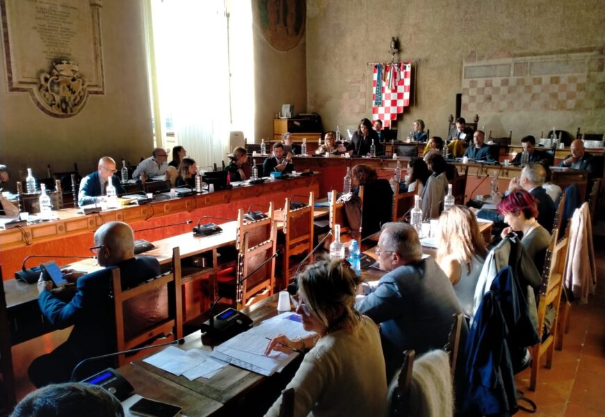 consiglio comunale. APPROVATA LA SERVITÙ DI PASSAGGIO IN UNA PORZIONE DELL’AREA DEI CANTIERI COMUNALI A FAVORE DI ALIA SPA