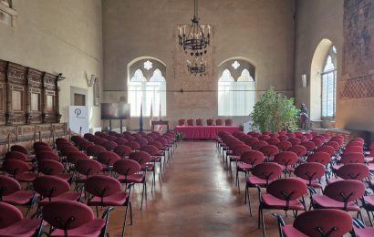 IN SALA MAGGIORE UN INCONTRO SUL TEMA “IL CANTIERE EDILE: PROFILI PROFESSIONALI A CONFRONTO” IN SALA MAGGIORE UN INCONTRO SUL TEMA “IL CANTIERE EDILE: PROFILI PROFESSIONALI A CONFRONTO”