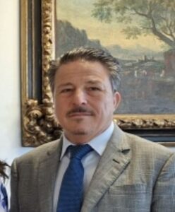 Il DOtt. Caiati ha già un dossier sul SIndaco Bimbominkia, i cittadini possono portargli altre denunce di malaffare: non alla Procura che c'hanno le simpatie e le antipatie.