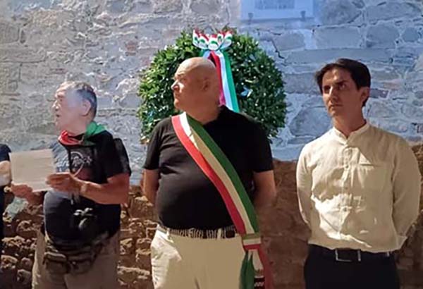 quarrata. CASTEL DEI GIRONI RICORDA LE VITTIME DELLA STRAGE NAZI-FASCISTA: UNA COMUNITÀ UNITA NELL’IMPEGNO DELLA MEMORIA quarrata. CASTEL DEI GIRONI RICORDA LE VITTIME DELLA STRAGE NAZI-FASCISTA: UNA COMUNITÀ UNITA NELL’IMPEGNO DELLA MEMORIA