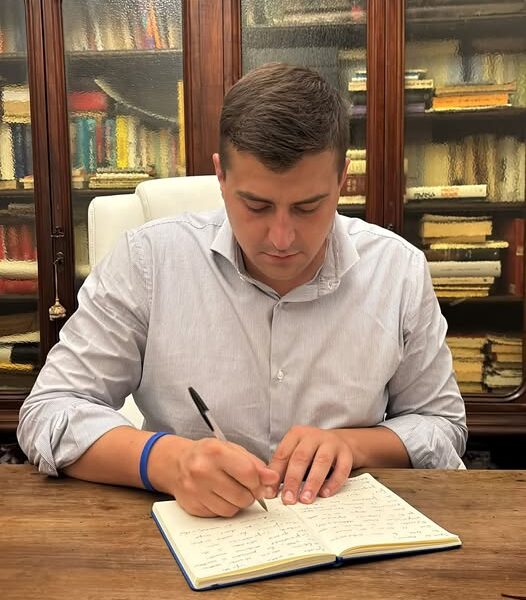 TURISMO A PISTOIA, BALDASSARRI SCRIVE ALL’ ASSESSORA BANCI: “SERVE UNA DIREZIONE CHIARA PER I 360 GIORNI SENZA EUROGYM” TURISMO A PISTOIA, BALDASSARRI SCRIVE ALL’ ASSESSORA BANCI: “SERVE UNA DIREZIONE CHIARA PER I 360 GIORNI SENZA EUROGYM”