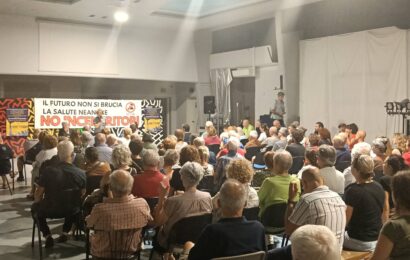 STRISCIONI “NO INCENERITORE” RIMOSSI A MONTALE: COMITATI E GRUPPI CIVICI DENUNCIANO UN INTERVENTO “INGIUSTIFICATO E LESIVO DELLA LIBERTÀ DI ESPRESSIONE”