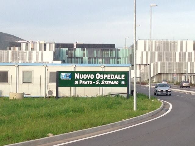 SPARATORIA AL PRONTO SOCCORSO DEL SANTO STEFANO. FERITO DETENUTO DURANTE UN TENTATIVO DI FUGA