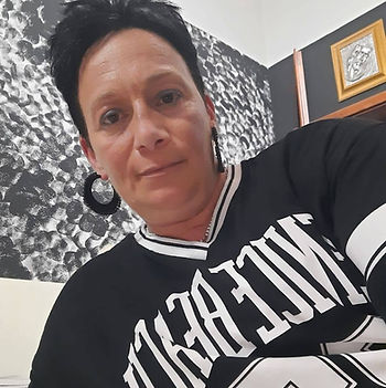 agliana. LUTTO PER ROBERTA MADEO. SI È SPENTA DOPO UNA LUNGA BATTAGLIA CONTRO LA MALATTIA agliana. LUTTO PER ROBERTA MADEO. SI È SPENTA DOPO UNA LUNGA BATTAGLIA CONTRO LA MALATTIA